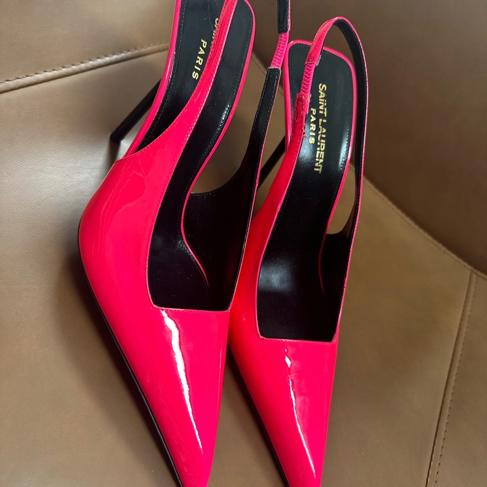 Yves Saint Laurent - Highlither Coral slingback Pumps